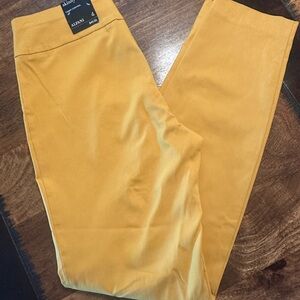 Alfani tummy control pull on skinny pants NWTS size 4
